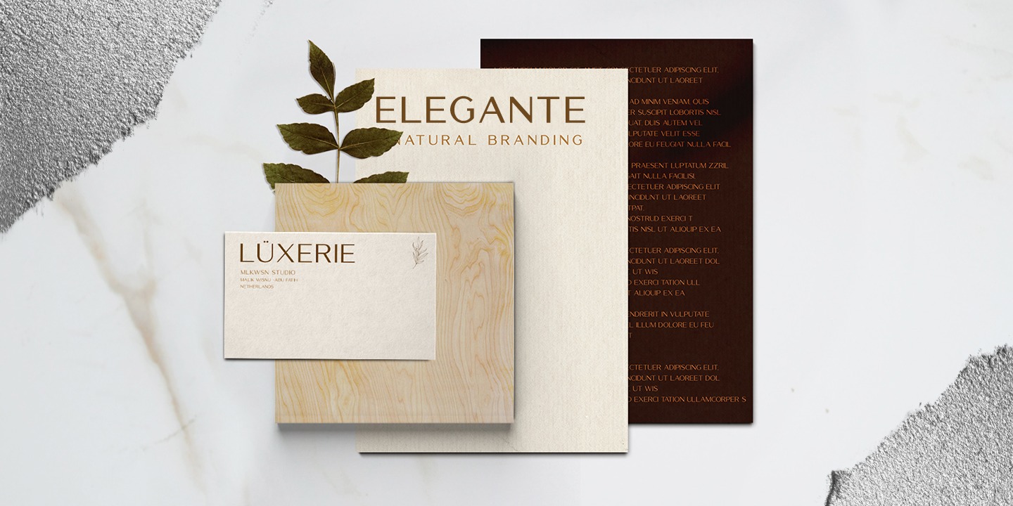 Example font Luxerie #5